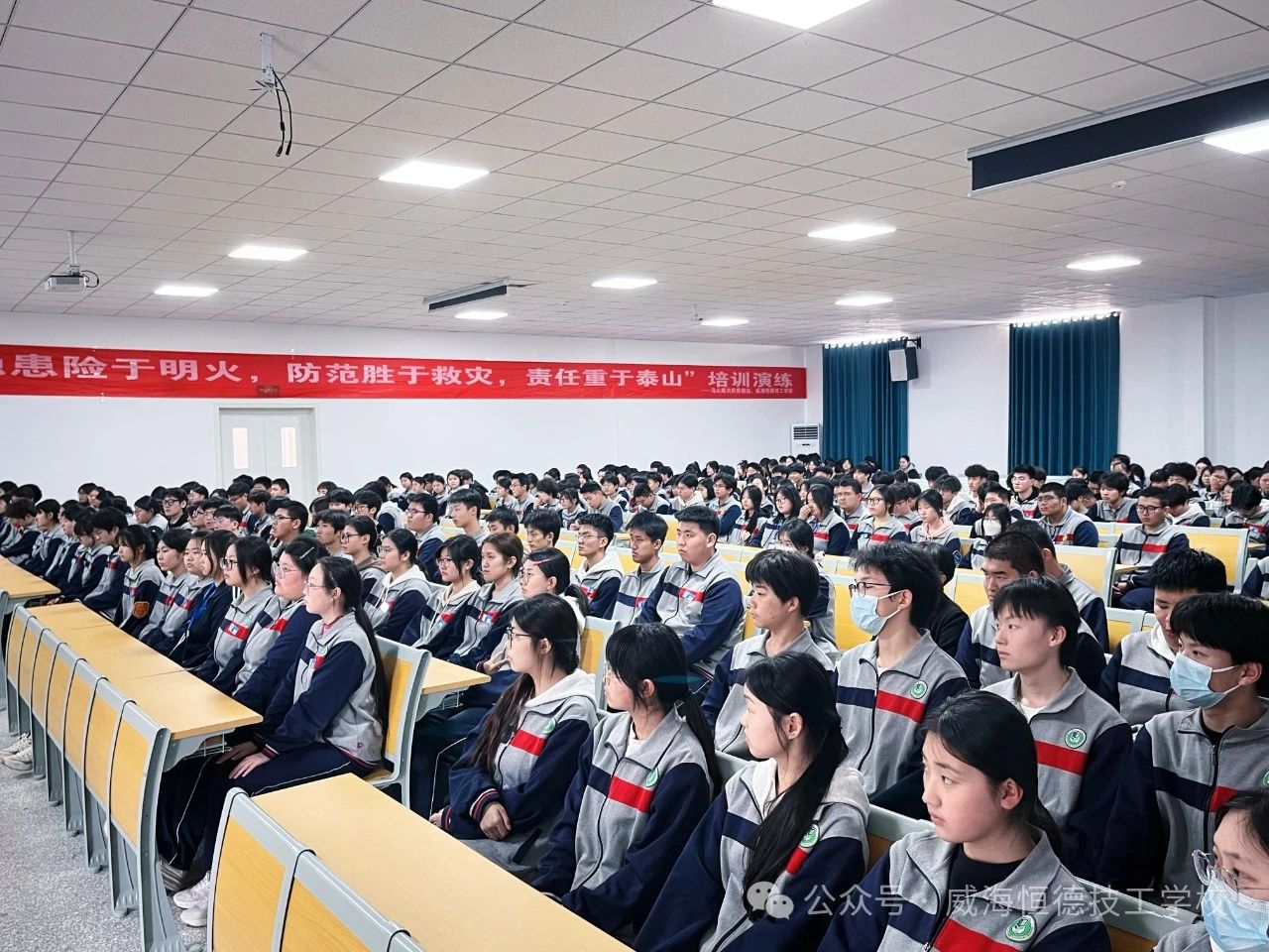 匠心筑梦迎五一 劳动青春正当时