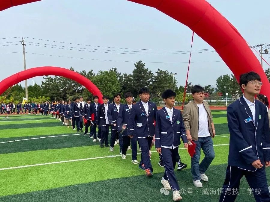 十六而志，青春启航丨沉浸式体验这场震撼心灵的成人礼